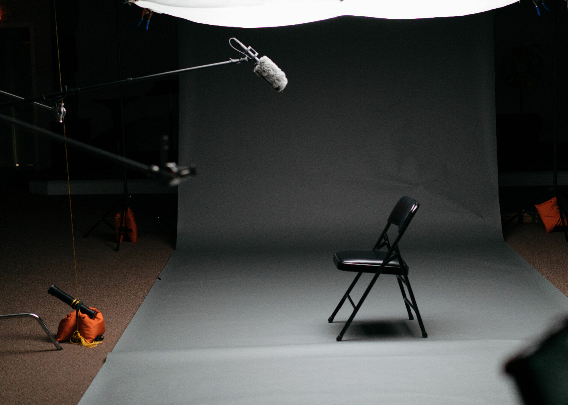 SUA VISÃO, NOSSAS LENTES